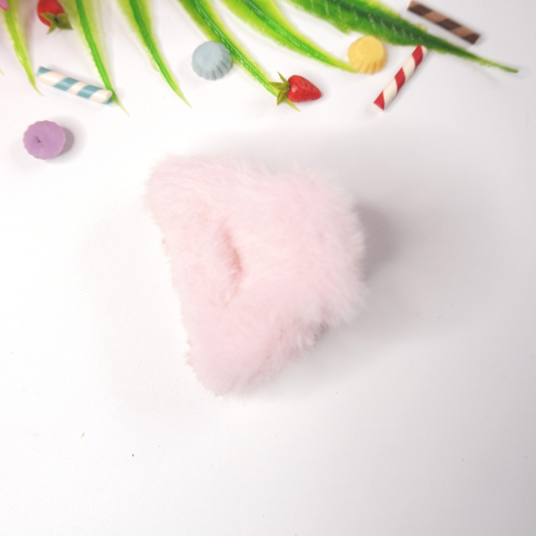 Premium Short Smooth Hair Clip