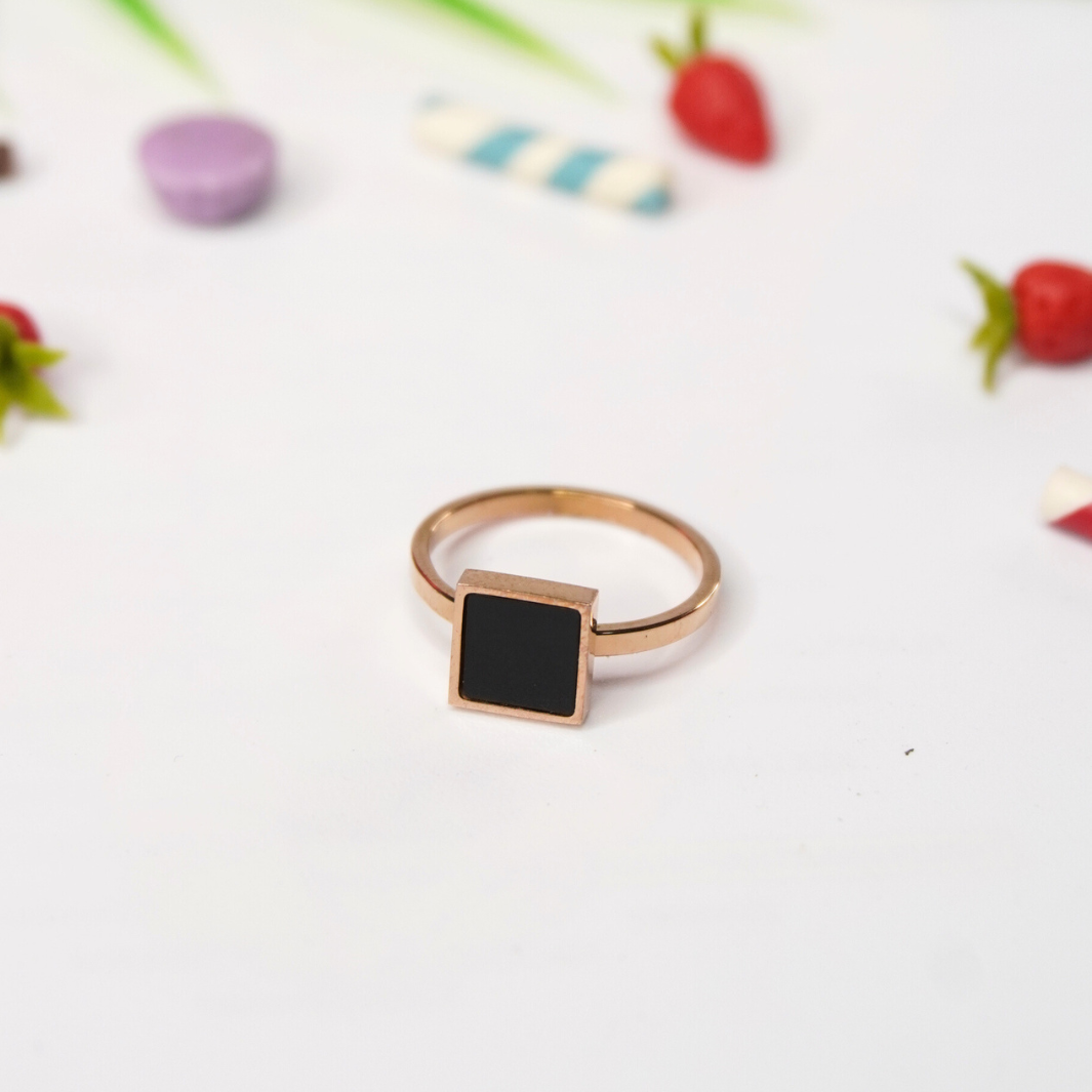 Elegant Black Stone Rings