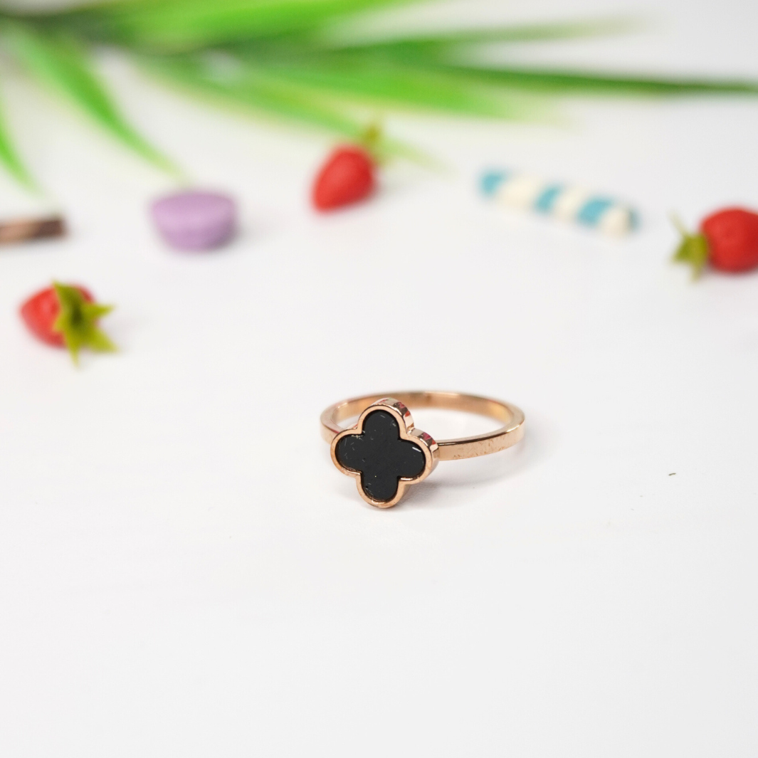 Elegant Black Stone Rings