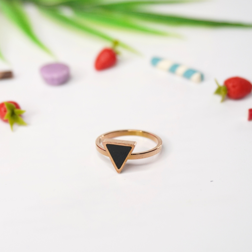 Elegant Black Stone Rings